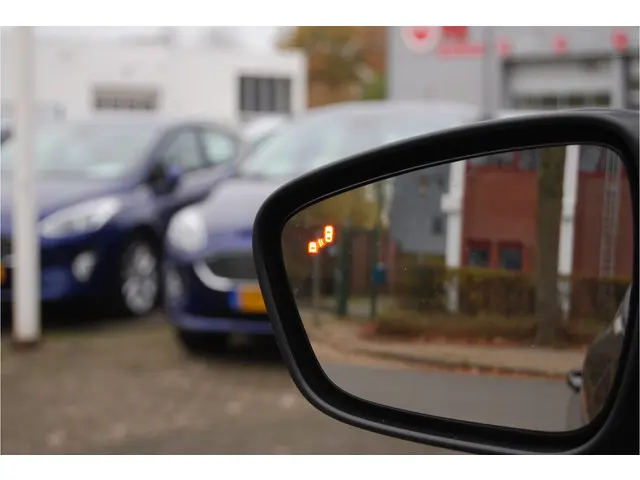 Ford Kuga 2.5 PHEV 243PK ST-Line X 2025 Hybride Benzine 33