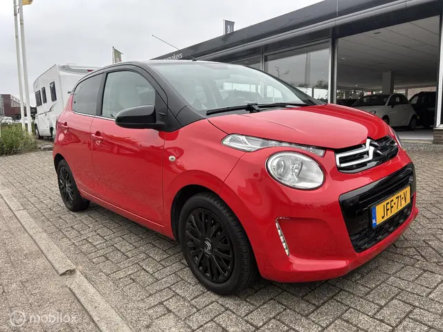 Citroën C1 1.0 VTi Feel Navigatie Carplay , 2020 Benzine 6