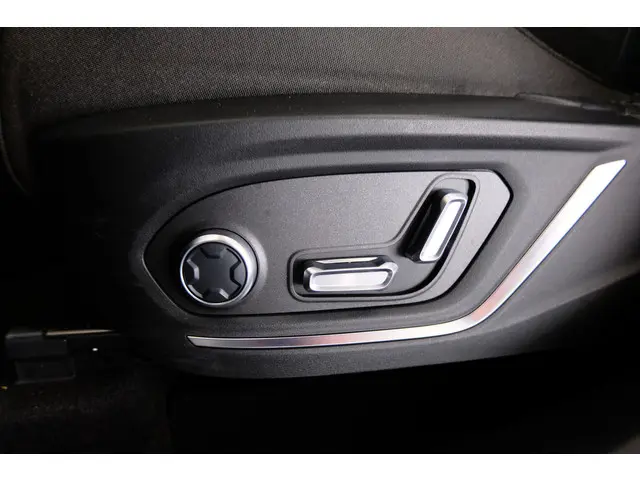 Lynk & Co 01 1.5 2022 Hybride Benzine 28