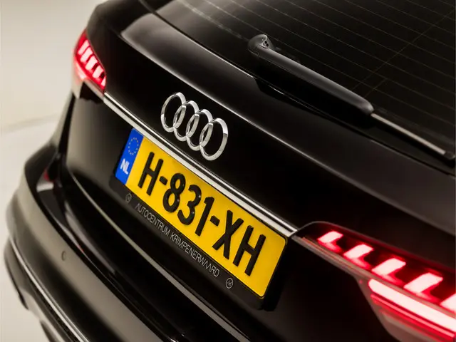 Audi A4 Avant 35 TFSI S-Line Sport 2020 Benzine 34