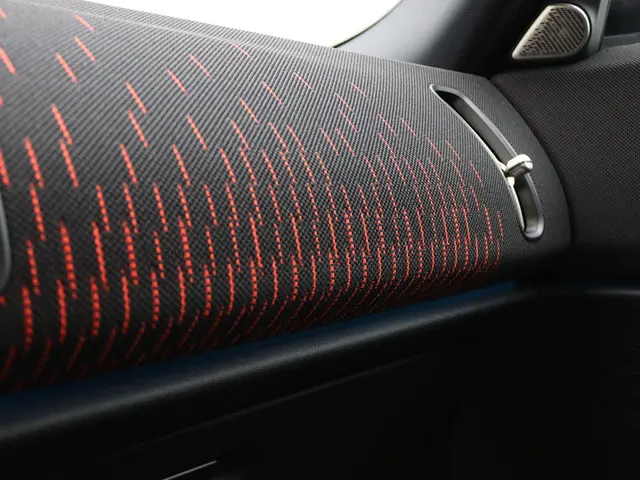 MINI Countryman C 2025 Benzine 24