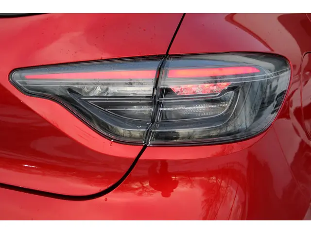 Renault Clio 1.0 TCe 90 GPF evolution 2024 Benzine 15