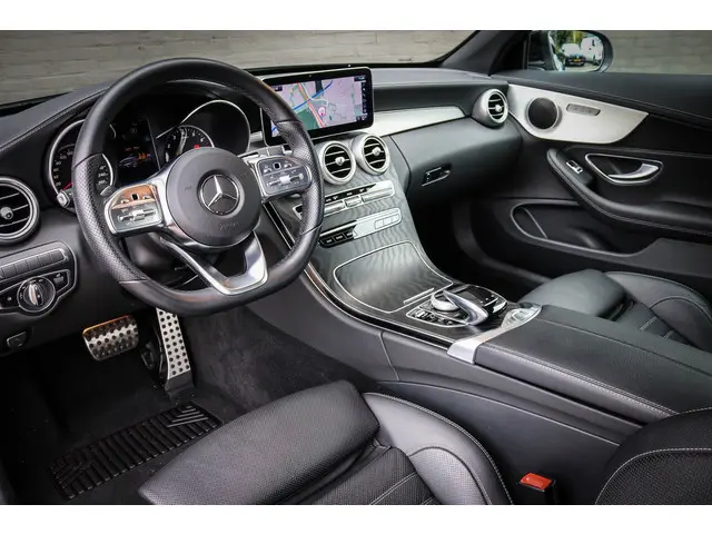 Mercedes-Benz C-Klasse Cabrio 180 AMG Line 2023 Benzine 8