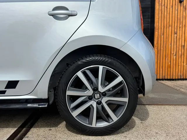 SEAT Mii 1.0 FR Connect Airco Cruise PDC 2016 Benzine 10