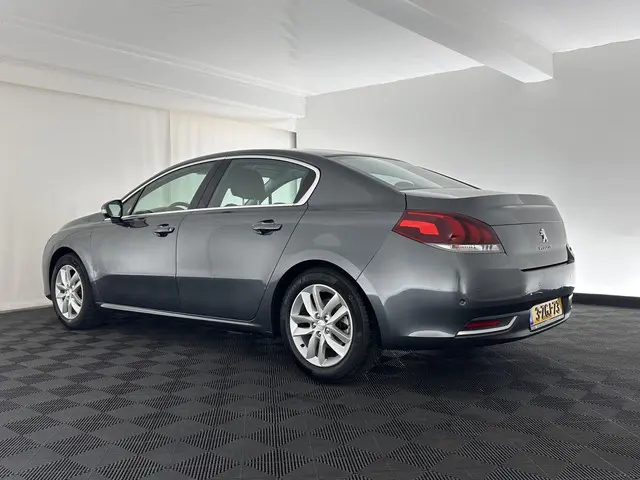 Peugeot 508 1.6 e-THP Première 2015 Benzine 4