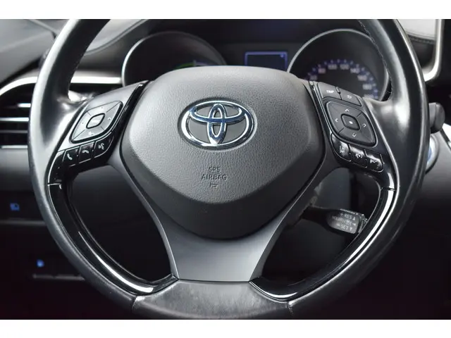 Toyota C-HR 1.8 Hybrid Dynamic 2018 Hybride Benzine 17