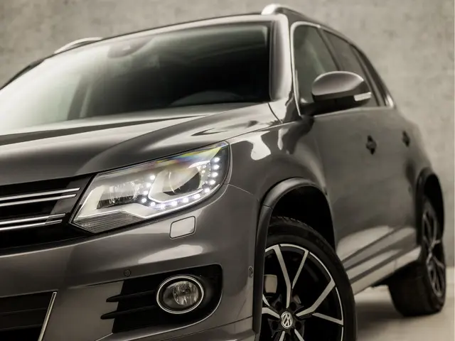 Volkswagen Tiguan 1.4 TSI R-Line Sport 2015 Benzine 19