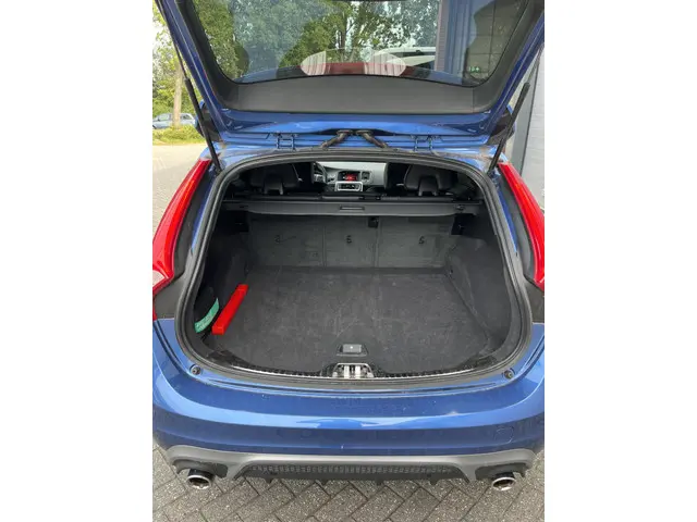 Volvo V60 2.0 D4 Business Sport 2018 Diesel 9