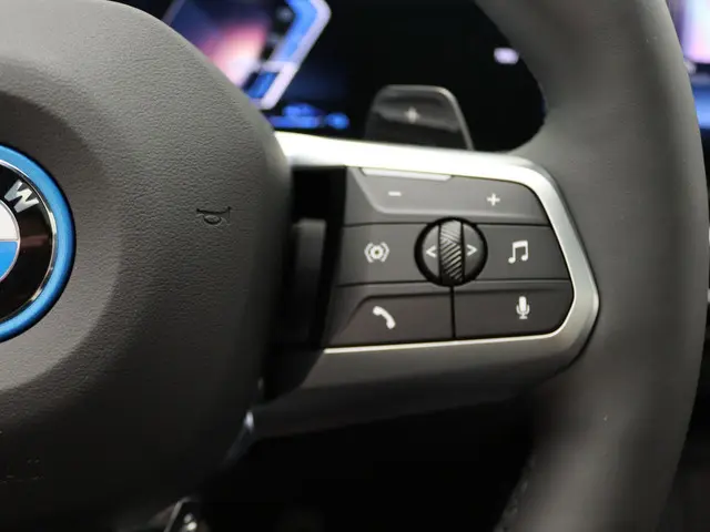 BMW X1 xDrive25e 2025 Hybride Benzine 16