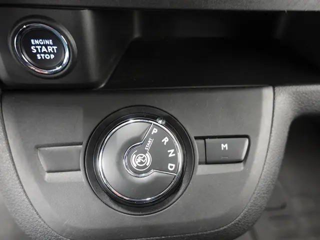 Opel Vivaro 2.0 BlueHDi 145PK Automaat 2024 Diesel 20