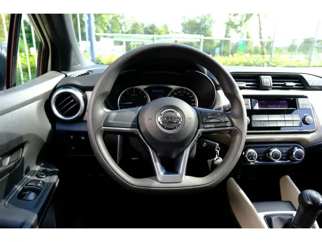 Nissan Micra 1.0L Visia 5-drs *41.130km!* 2017 Benzine 6