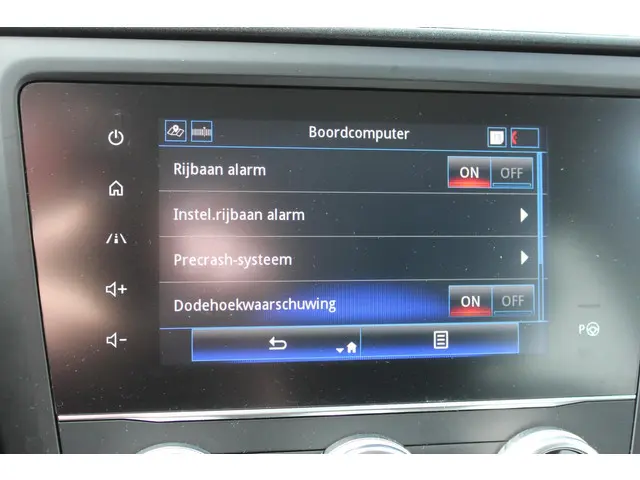 Renault Kadjar 1.3 TCe BOSE 140 pk 2020 Benzine 37