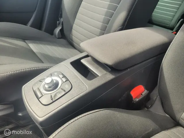 Renault Scénic 1.2 TCe | APK | CLIMA | TREKH. | CRUISE | 2015 Benzine 35
