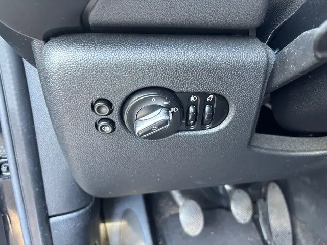 MINI Cooper Mini 1.5 Business 2017 Benzine 14