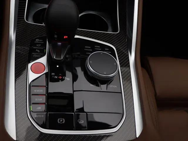 BMW X6 M Competition 2022 Benzine 25