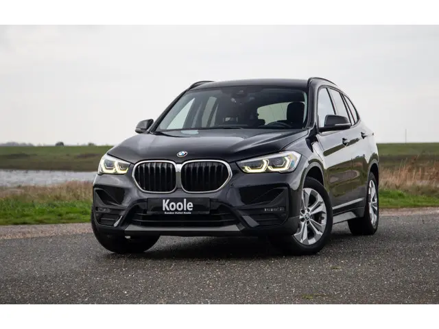 BMW X1 xDrive25e Executive 2021 Hybride Benzine