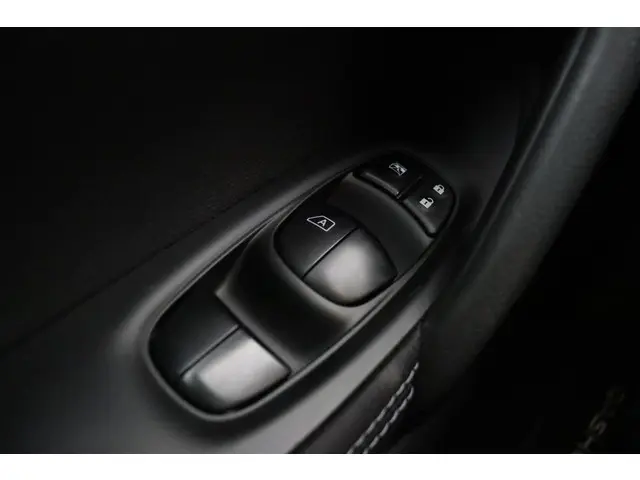 Nissan QASHQAI 1.2 N-Connecta 2017 Benzine 19