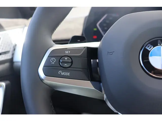 BMW X2 sDrive20i 2025 Benzine 18