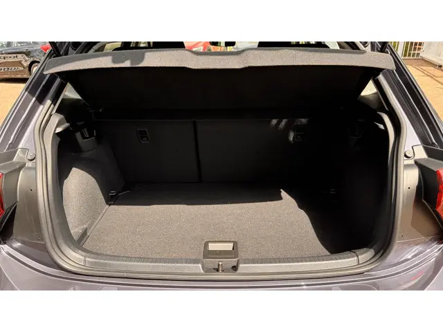 Volkswagen Polo 1.0 TSI Life 2023 Benzine 10