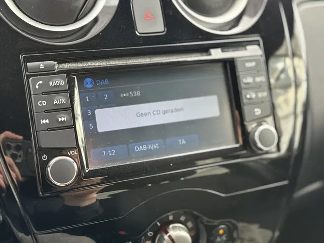 Nissan Note 1.2 Black Edition 2016 Benzine 24