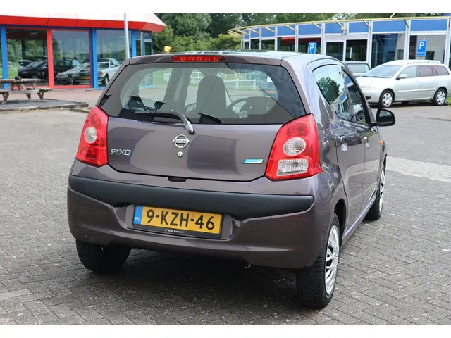 Nissan Pixo 1.0 Look Airco zeer weinig KM 2012 Benzine 5