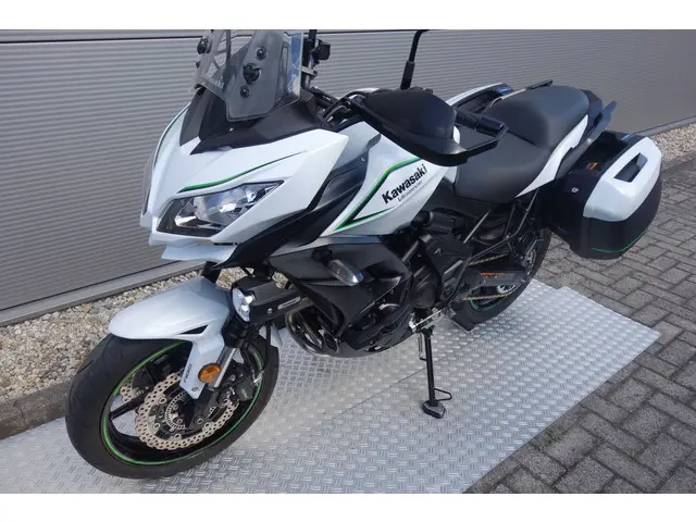 Kawasaki Versys 650 GRAND TOURER 2018 Benzine 18