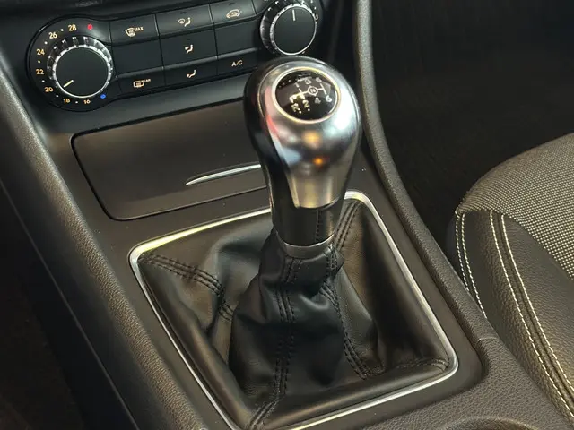 Mercedes-Benz A-Klasse 180 2014 Benzine 42