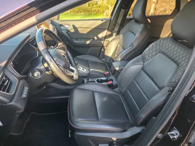 Renault Captur 1.3 TCe 155 Initiale Paris 2020 Benzine 19