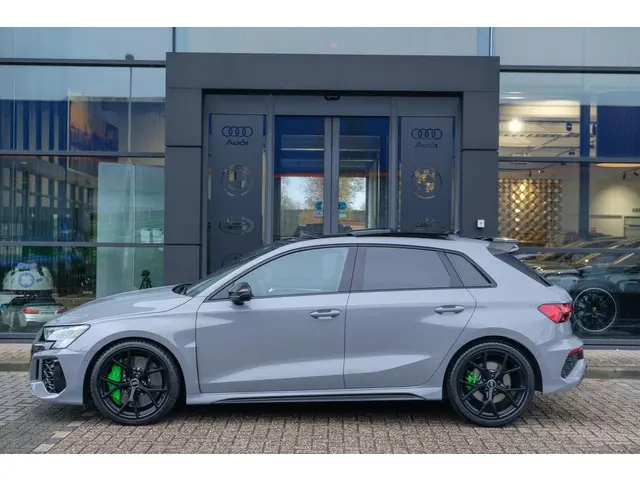 Audi RS3 Sportback 2.5 TFSI 400PK Quattro 2023 Benzine 5