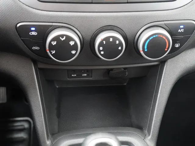 Hyundai i10 1.0i 67PK Comfort 2018 Benzine 18