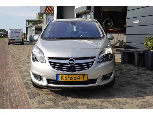 Opel Meriva 1.4 Turbo Blitz rijklaarprijs 2016 Benzine 8