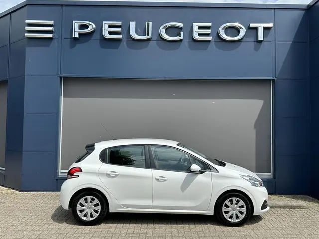 Peugeot 208 1.2 Blue Lion 2018 Benzine 9