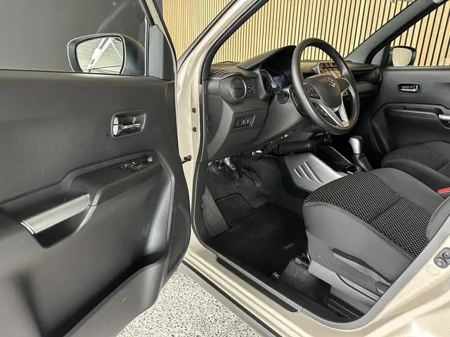 Suzuki Ignis 1.2 Smart Hybrid Select 2022 Benzine 10