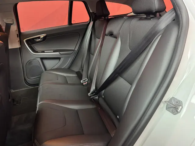 Volvo V60 1.5 T3 Polar+ 2018 Benzine 8