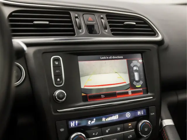 Renault Kadjar 1.2 TCe Bose 2017 Benzine 18