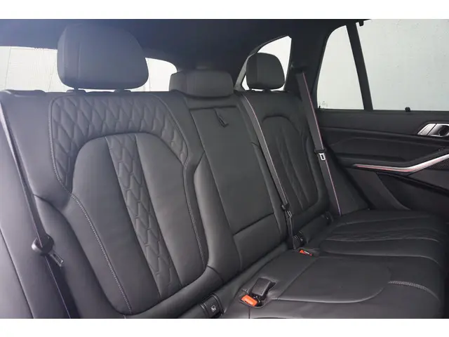 BMW X5 xDrive30d 2024 Diesel 11