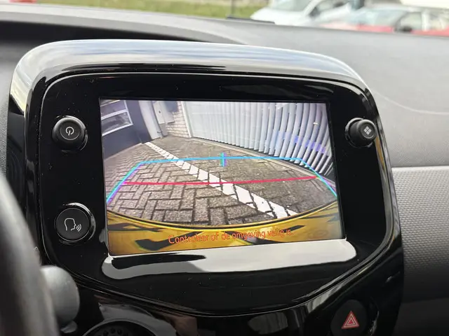 Peugeot 108 1.0 e-VTi Allure 2019 Benzine 12