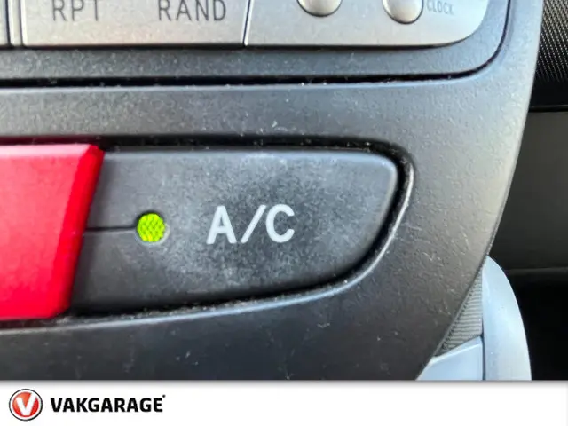 Peugeot 107 1.0 Sportium Rijklaarprijs !! 2012 Benzine 13