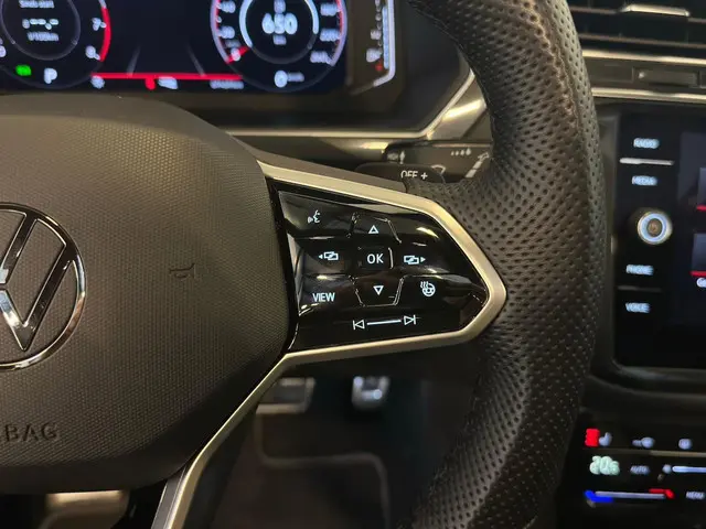 Volkswagen Tiguan 1.5 TSI R-Line Business 2023 Benzine 17