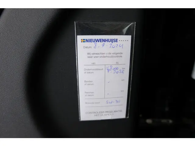 Volvo XC60 3.2 AWD R-Design 2012 Benzine 32
