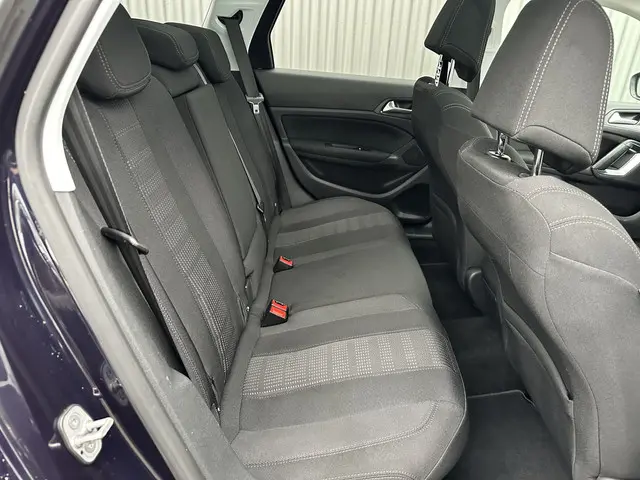 Peugeot 308 SW 1.2 PureTech Allure 2017 Benzine 31