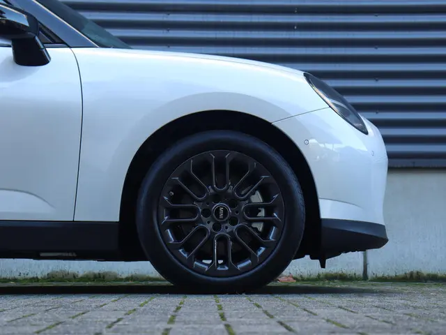 MINI Electric Cooper SE 2025 Elektrisch 6