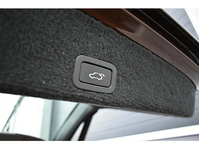 Volvo XC60 2.0 D4 FWD Summum automaat 2014 Diesel 17