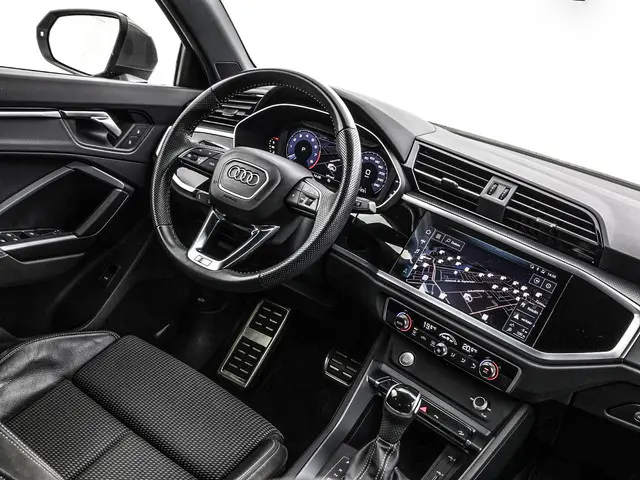 Audi Q3 35 TFSI/150PK S Edition 2020 Benzine 27