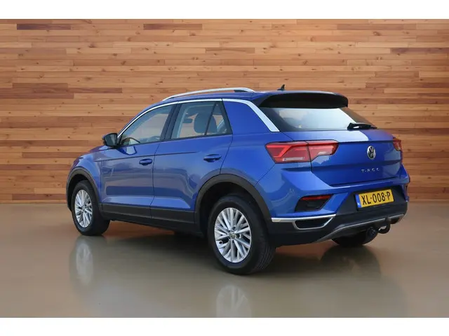 Volkswagen T-Roc 3
