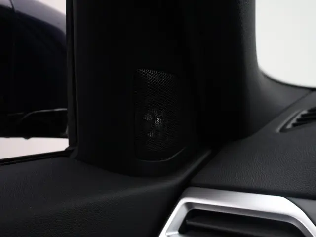 BMW 3 Serie Touring 330e 2025 Hybride Benzine 29