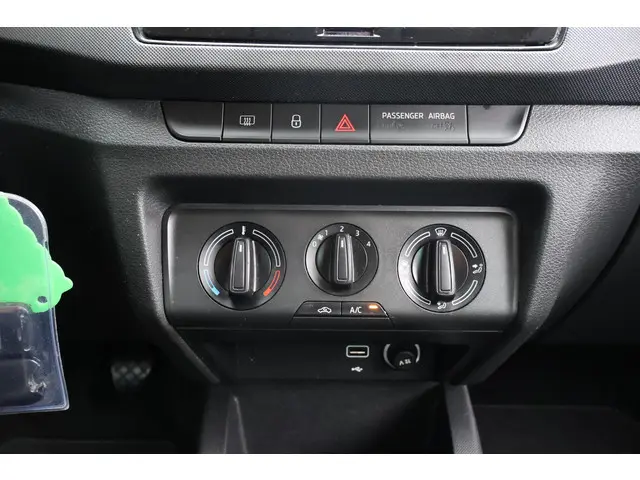 Škoda Fabia Combi 1.0 TSI Ambition 2021 Benzine 28