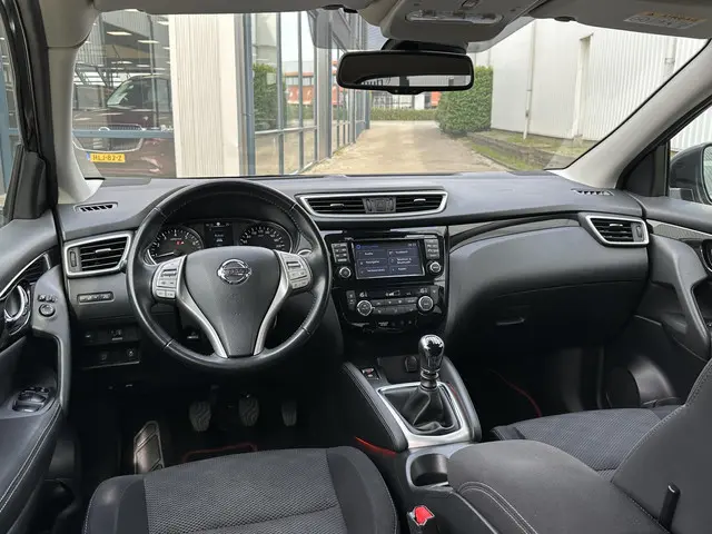 Nissan QASHQAI 1.2 N-Connecta 2017 Benzine 56