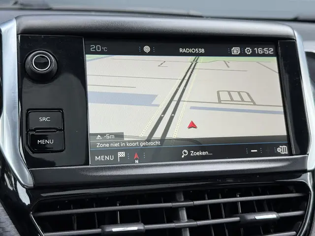 Peugeot 2008 1.2 PureTech Allure 2018 Benzine 13