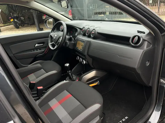Dacia Duster 1.3 TCe Tech Road navi, camera, 2019 Benzine 5